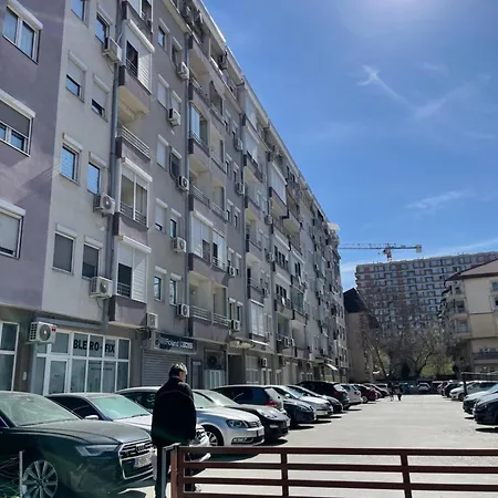Apartment Bus Station *